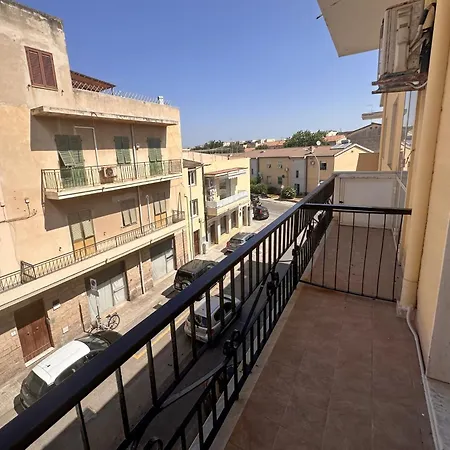 A Due Passi Dal Mare Seppia