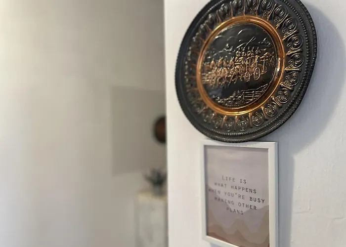 A Due Passi Dal Mare Seppia